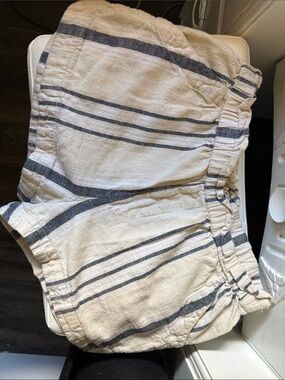 Rip Curl Cream & Navy Striped Casual Shorts